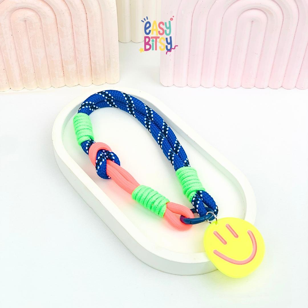 Easy Bitsy Keychain Gantungan Akrilik Smile Tidak ada merek