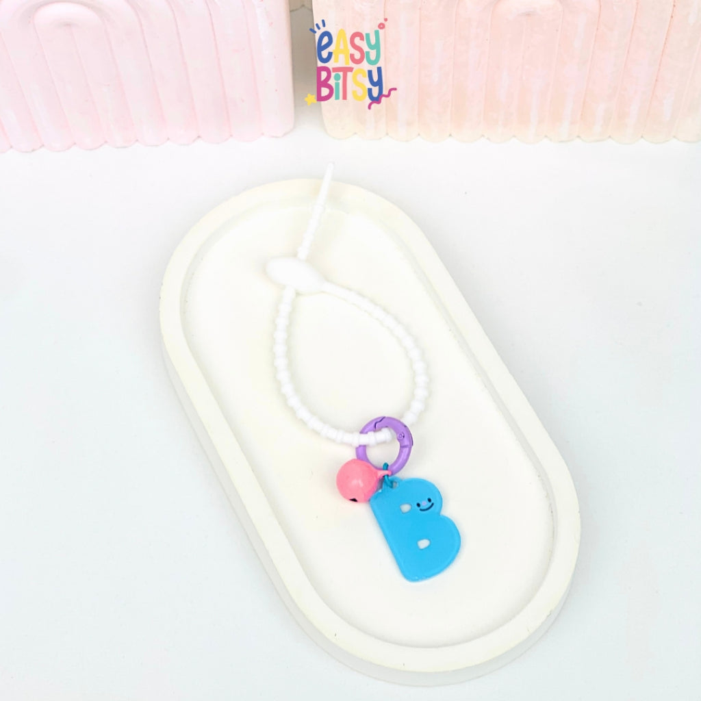 Easy Bitsy Keychain Gantungan Alphabet Akrilik Smile Polos Tidak ada merek