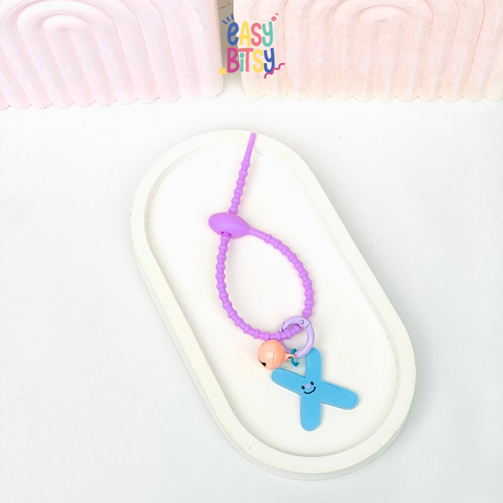 Easy Bitsy Keychain Gantungan Alphabet Akrilik Smile Polos Tidak ada merek
