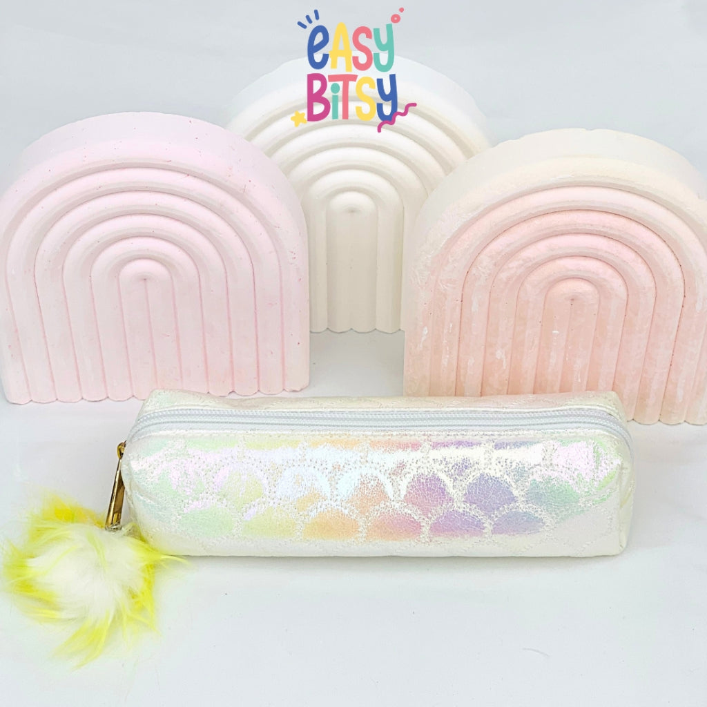 Easy Bitsy Pencil Case Tempat Pensil Simple Holo - Daisy Tidak ada merek