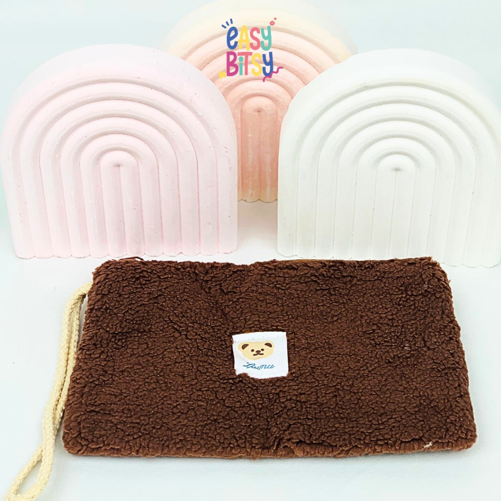 Easy Bitsy Pencil Case Tempat Pensil Bulu - Anna Tidak ada merek