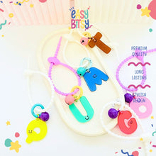 Easy Bitsy Keychain Gantungan Alphabet Akrilik Smile Polos Tidak ada merek
