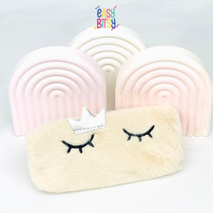 Easy Bitsy  Pencil Case Tempat Pensil Bulu Queen Of Sleep Tidak ada merek