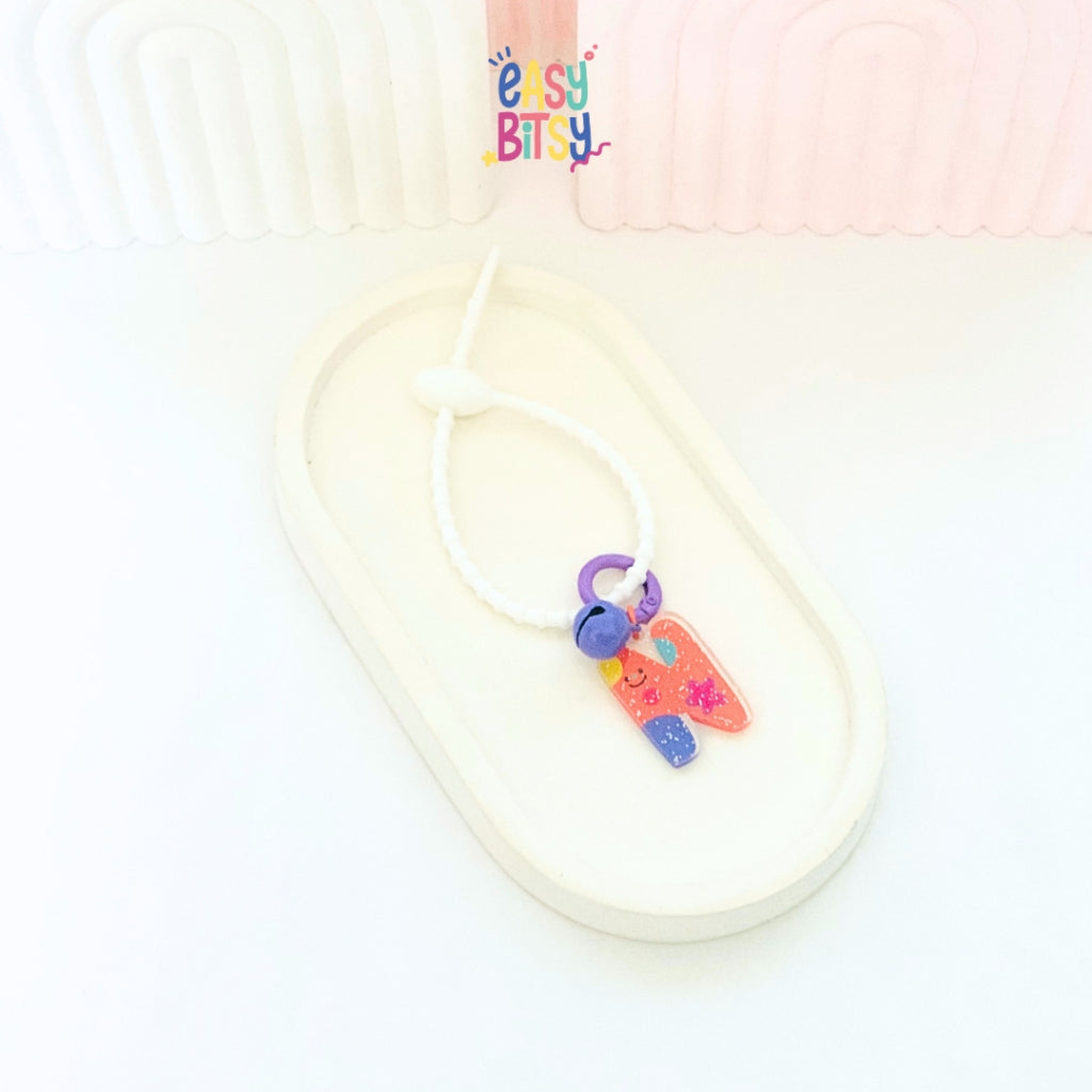Easy Bitsy Keychain Gantungan Alphabet Akrilik Tidak ada merek