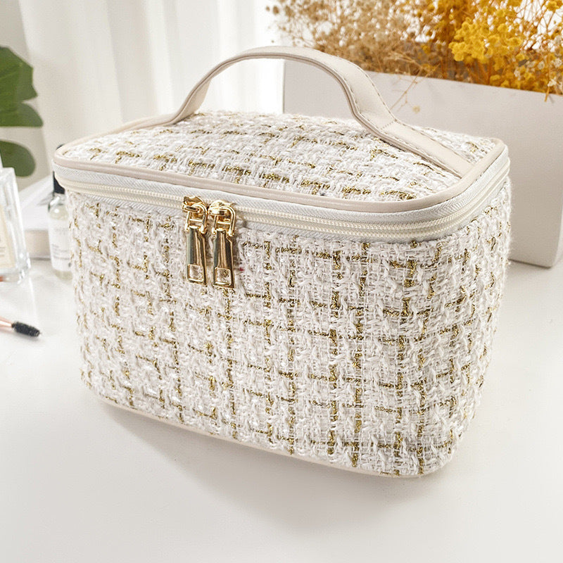 Easy Bitsy Tas Kosmetik Make Up Tidak ada merek