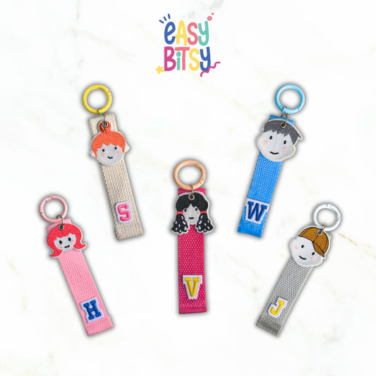Easybitsy Gantungan Tas Anak | Custom Inisial Anak  | Souvenir Ultah Anak (BISBAN 12CM TIDAK UNTUK TUMBLER) Tidak ada merek